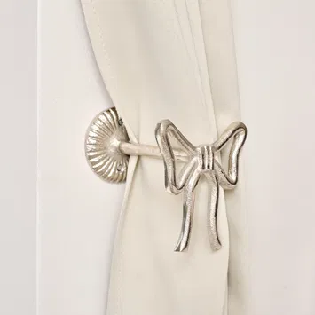 Set of 2 Silver Metal Bow Curtain Tie Backs